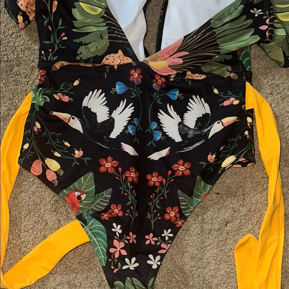 Tropical Print parrot Swimsuit with flirty ruffle Yellow straps xl - Picture 10 of 13
